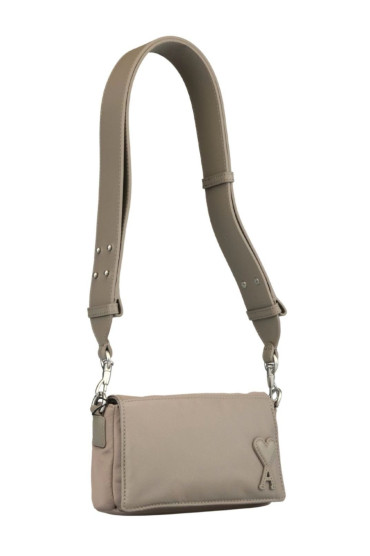 Купить оригинал Сумка AMIa16005 от бренда AMI PARIS Сумка AMI PARIS AMIa16005