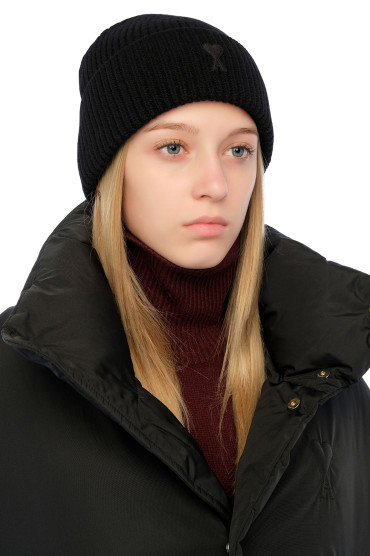 Шапка AMI PARIS AMIa25002