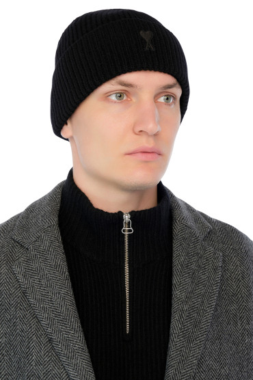 Шапка AMI PARIS AMIa25002