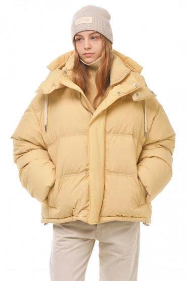Купить оригинал Пуховик oversize AMIw23009 от бренда AMI PARIS Пуховик oversize AMI PARIS AMIw23009