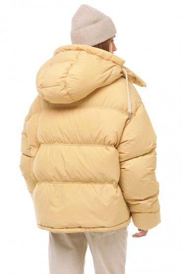 Купить оригинал Пуховик oversize AMIw23009 от бренда AMI PARIS Пуховик oversize AMI PARIS AMIw23009