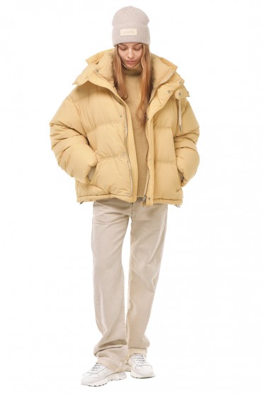 Купить оригинал Пуховик oversize AMIw23009 от бренда AMI PARIS Пуховик oversize AMI PARIS AMIw23009