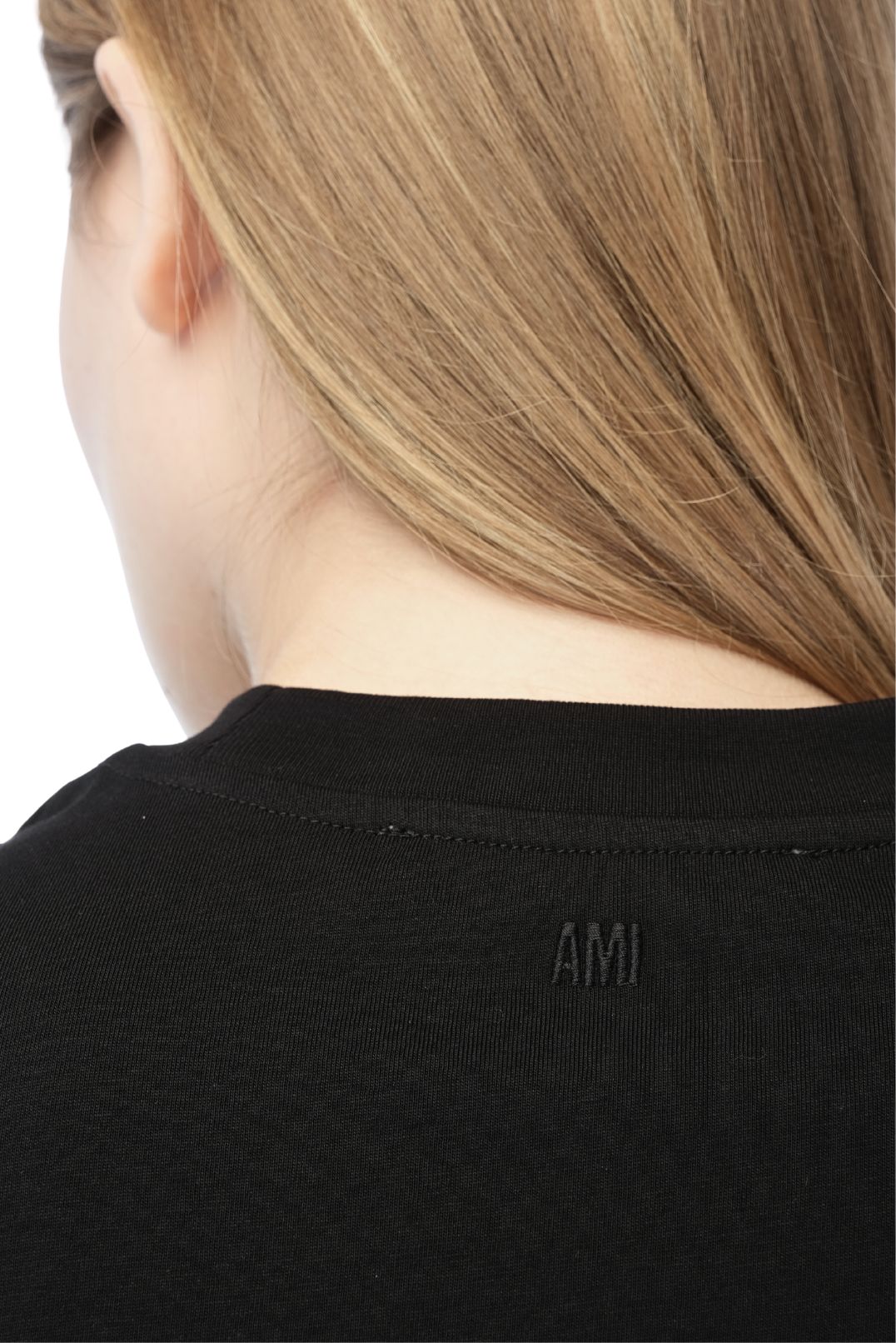 Футболка AMI PARIS AMIw26018