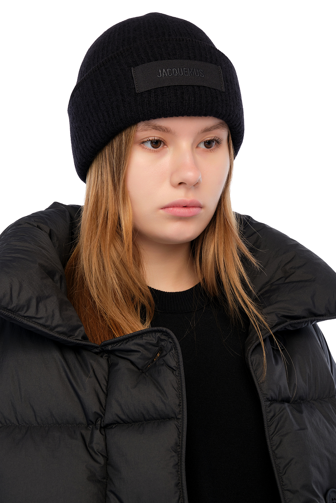 Шапка JACQUEMUS JACa25001
