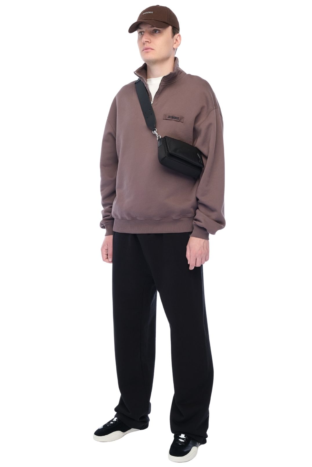 Брюки JACQUEMUS JACm26001