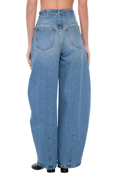 Купить оригинал Джинси JACw16005 от бренда JACQUEMUS Джинси JACQUEMUS JACw16005