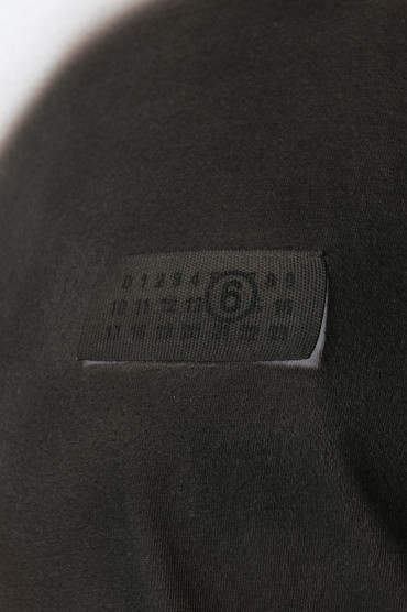 Купить оригинал Футболка MM6m16004 от бренда MM6 MAISON MARGIELA Футболка MM6 MAISON MARGIELA MM6m16004