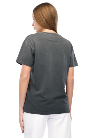 Купить оригинал Футболка MMMw16006 от бренда MAISON MARGIELA Футболка MAISON MARGIELA MMMw16006