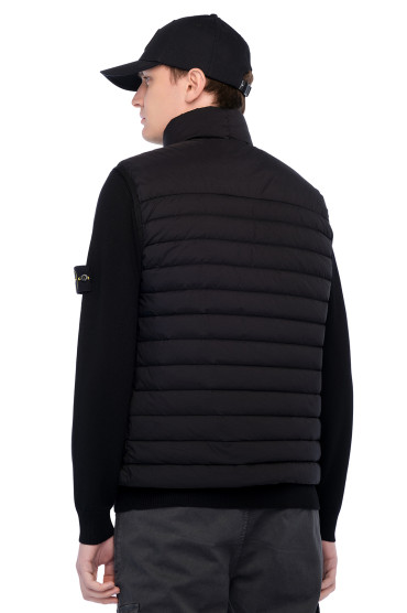 Купить оригинал Пуховий жилет STm25039 от бренда STONE ISLAND Пуховий жилет STONE ISLAND STm25039