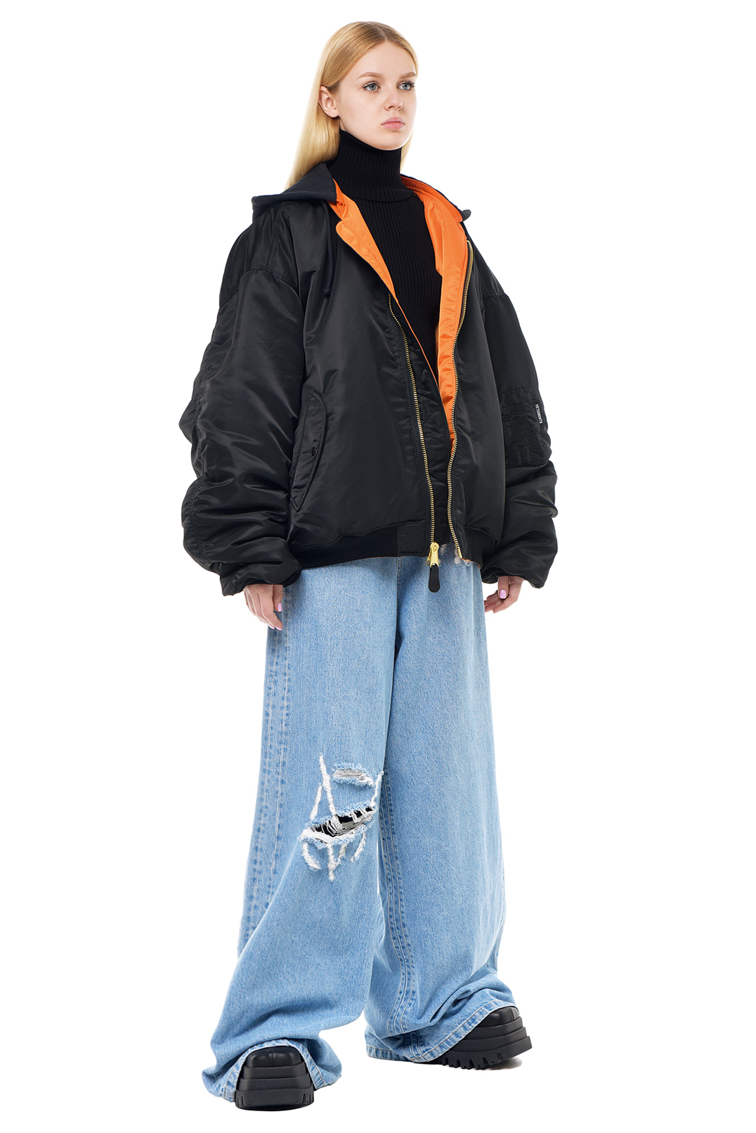 Двосторонній бомбер oversize VETEMENTS VET23010