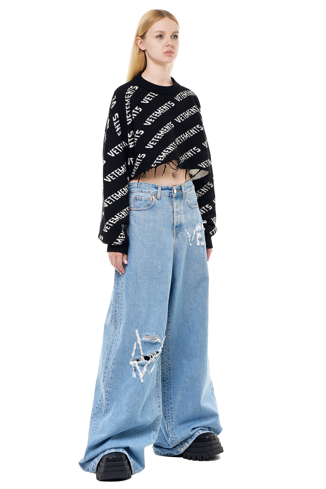 Светр oversize VETEMENTS VET23019