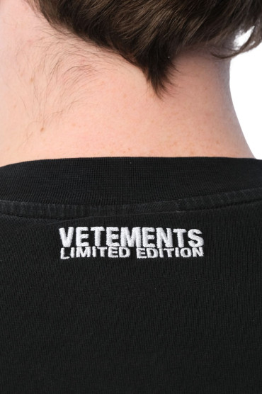 Футболка VETEMENTS VETm16007