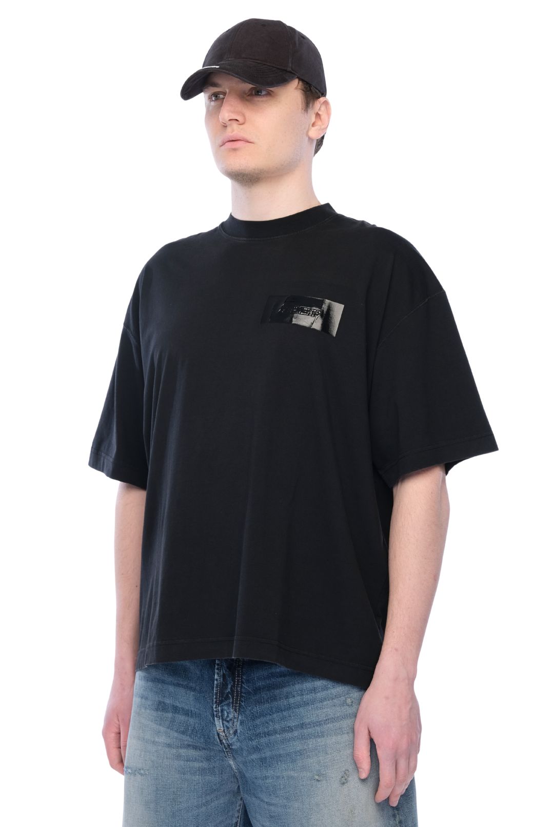 Футболка VETEMENTS VETm16011