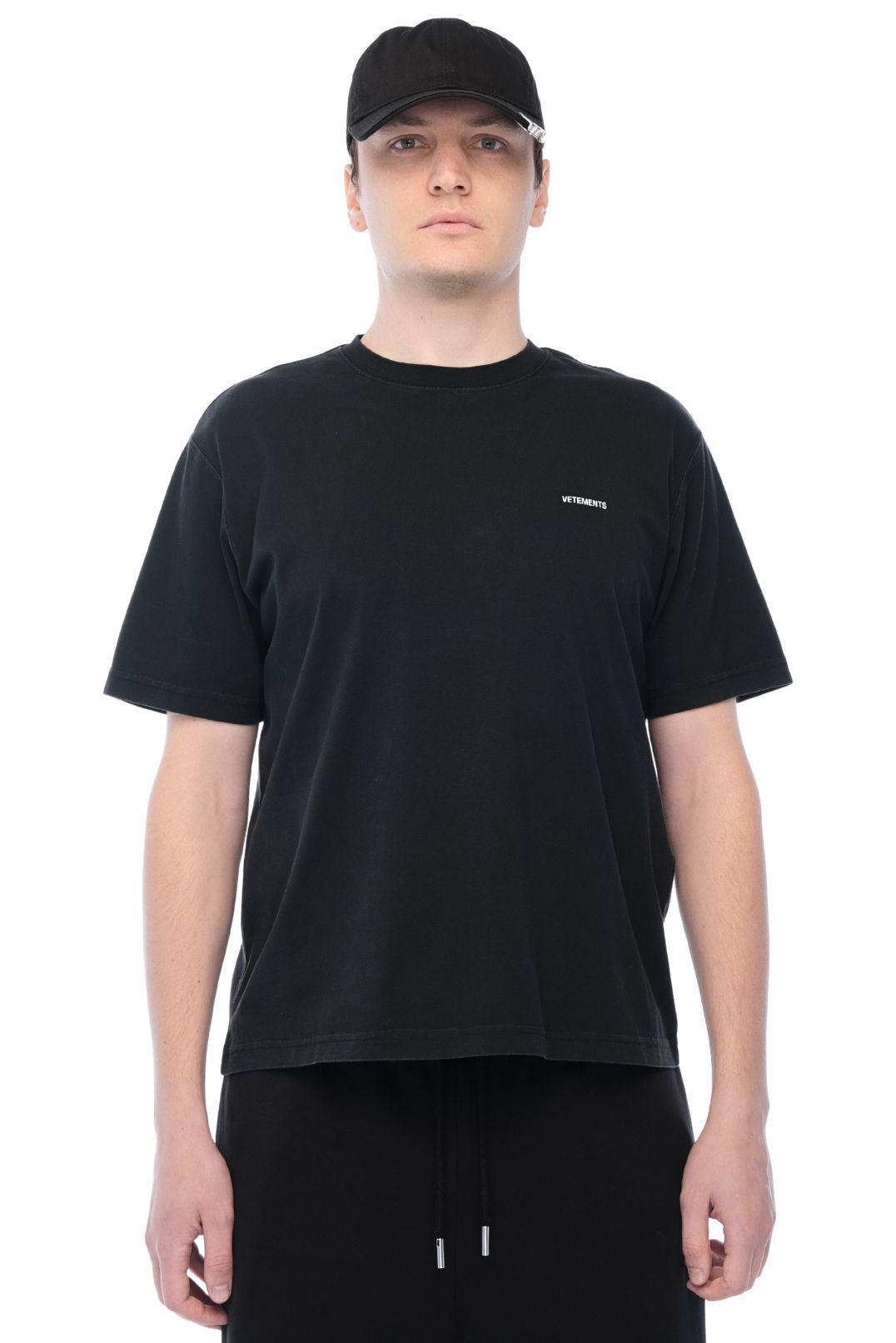 Футболка VETEMENTS VETm26006