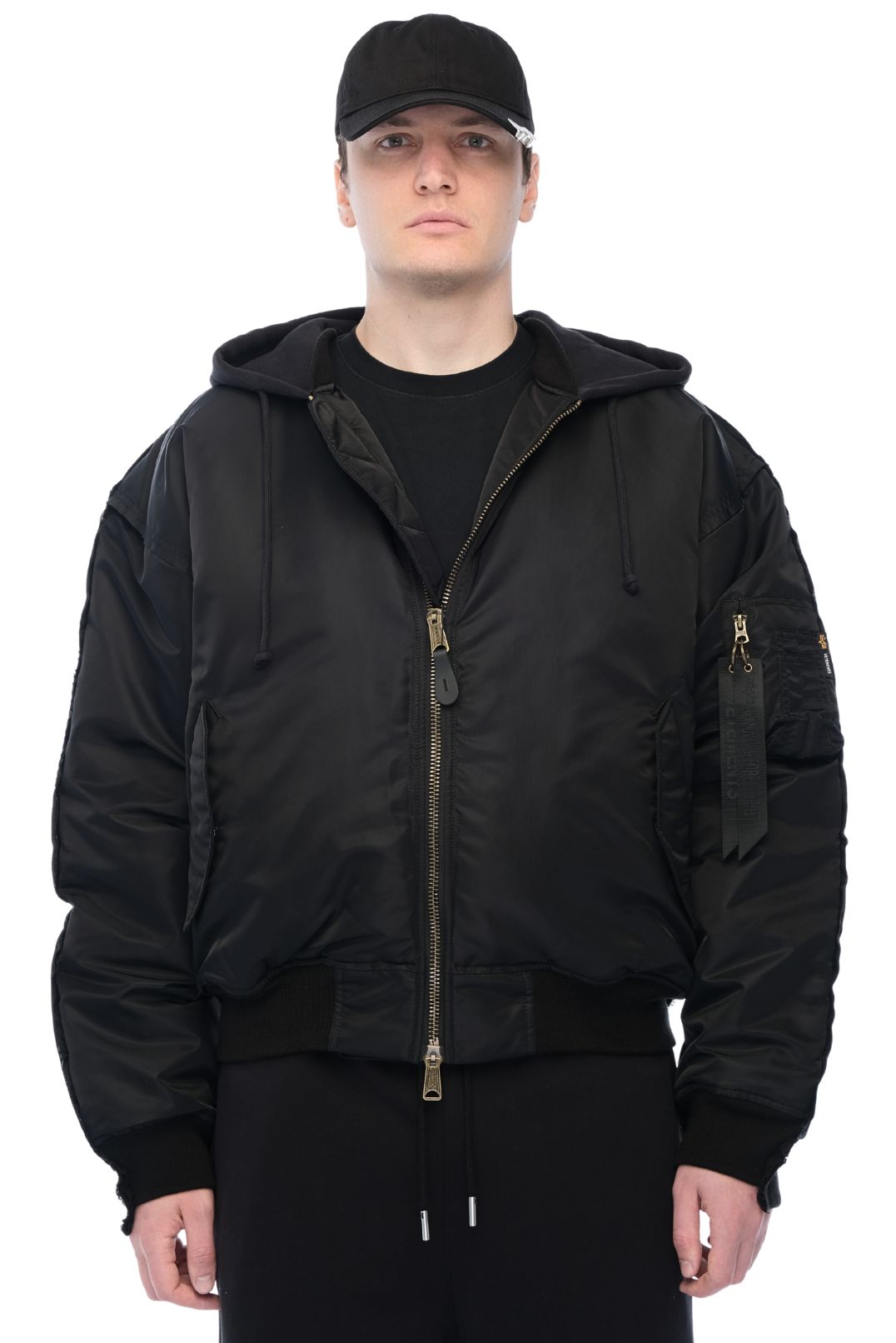 Бомбер VETEMENTS VETm26008