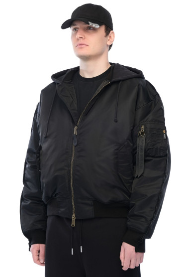 Купить оригинал Бомбер VETm26008 от бренда VETEMENTS Бомбер VETEMENTS VETm26008
