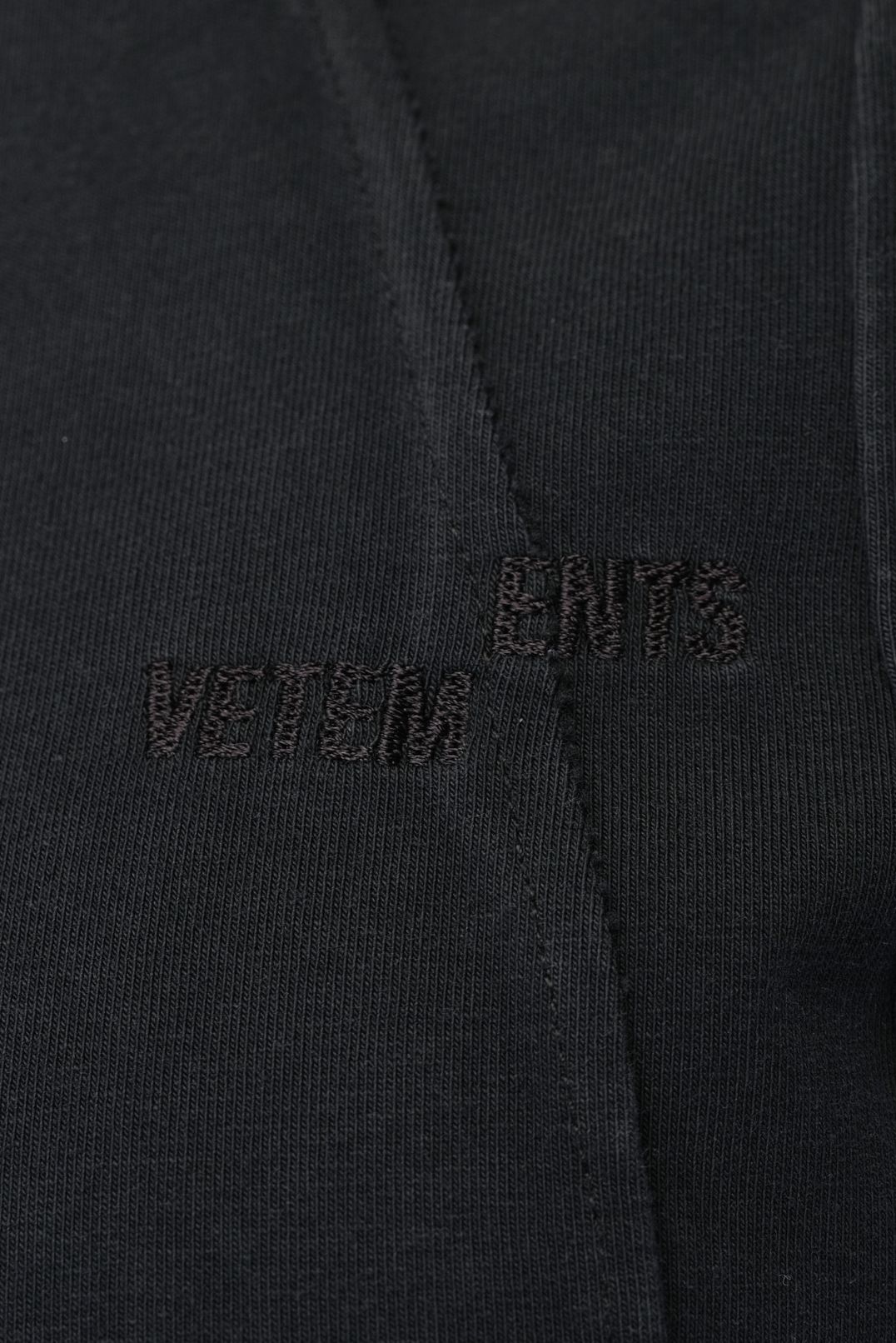 Футболка VETEMENTS VETw16006