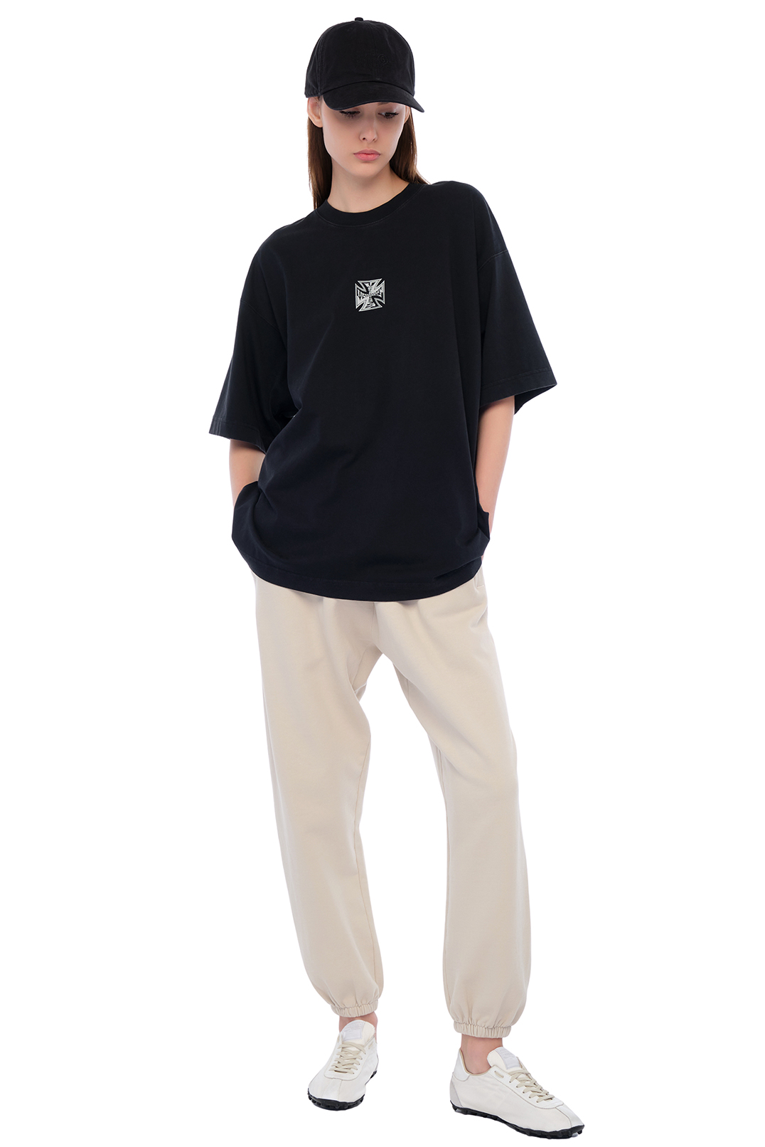 Футболка VETEMENTS VETw16013