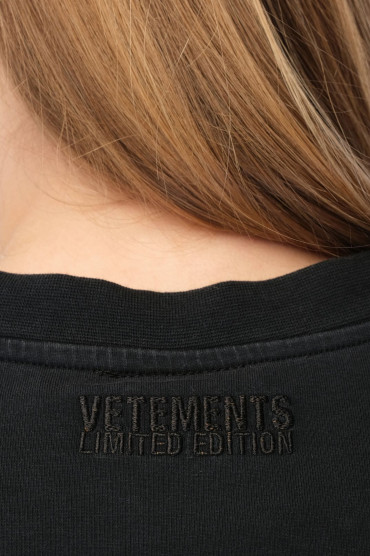 Футболка VETEMENTS VETw16014