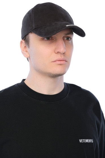 Кепка VETEMENTS VETw16027