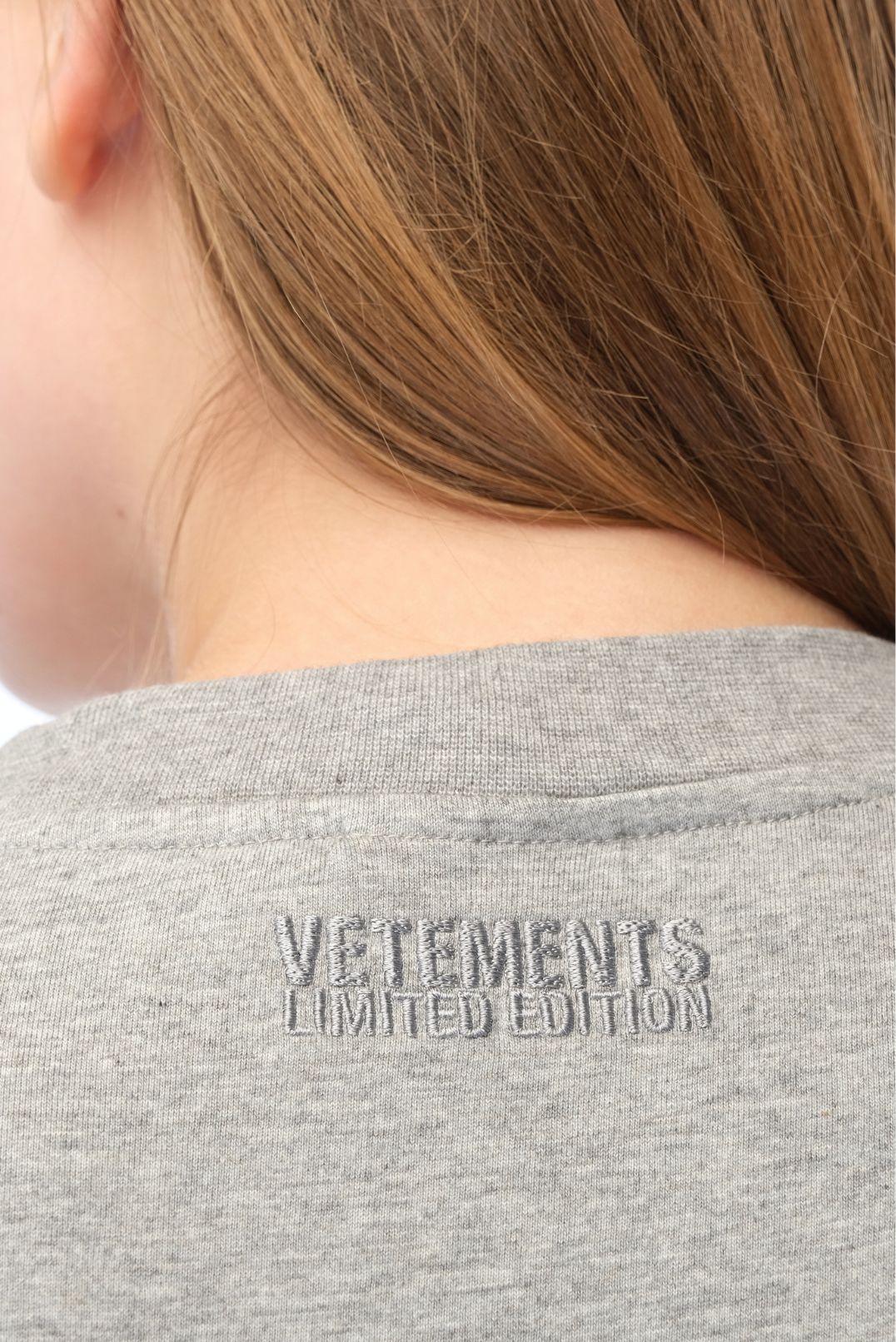 Футболка VETEMENTS VETw16033