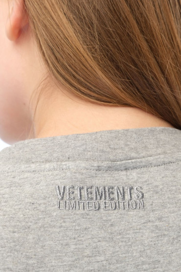 Футболка VETEMENTS VETw16033