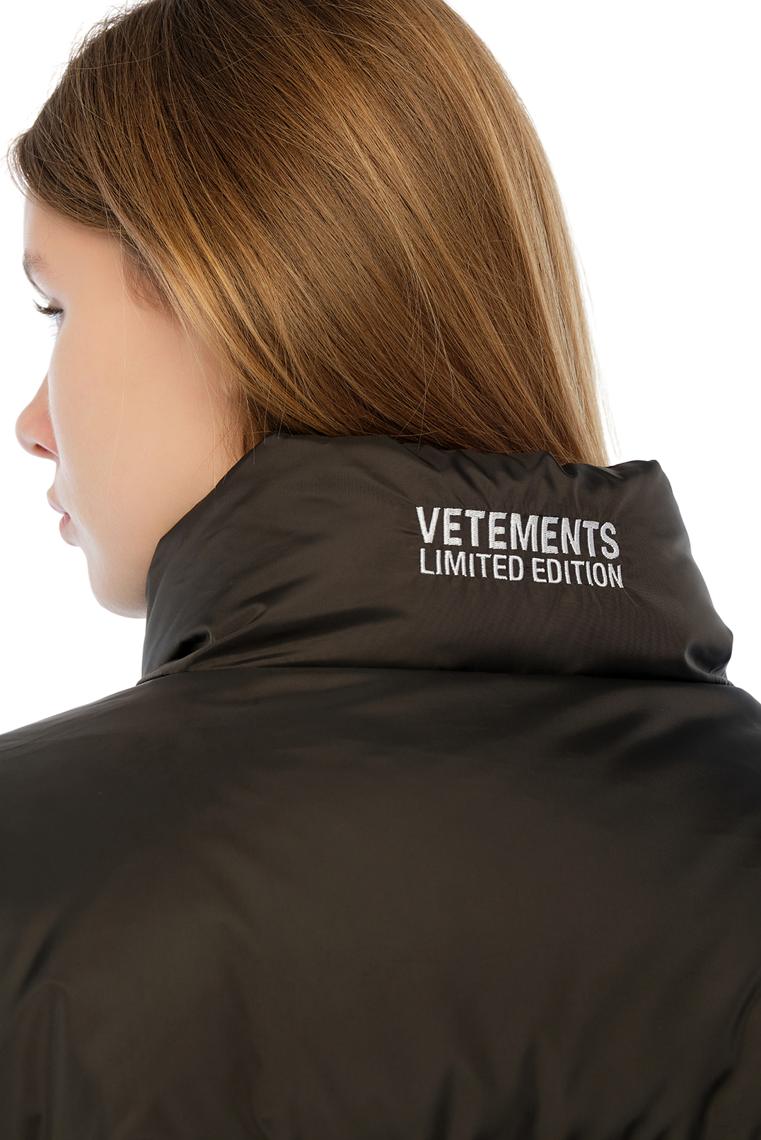 Пуховик VETEMENTS VETw25009