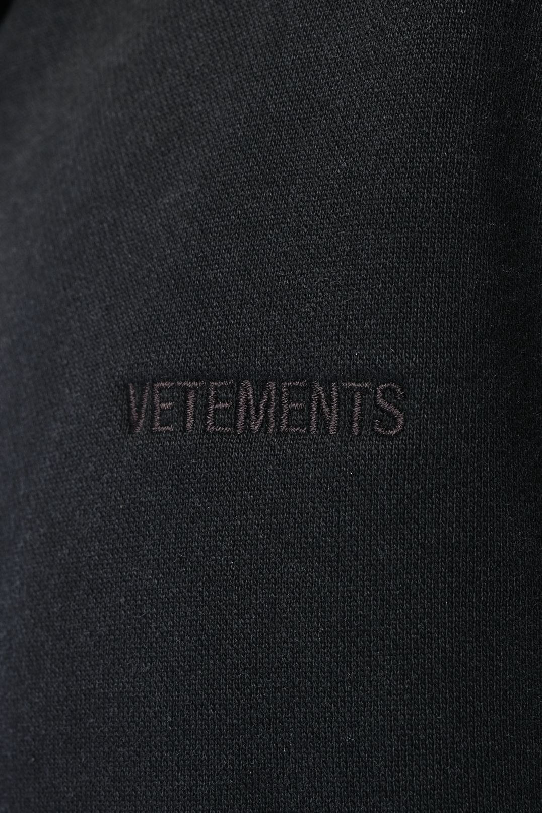 Кардиган VETEMENTS VETw26012