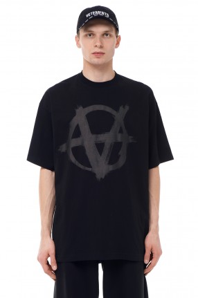 VETEMENTS Футболка oversize Anarchy